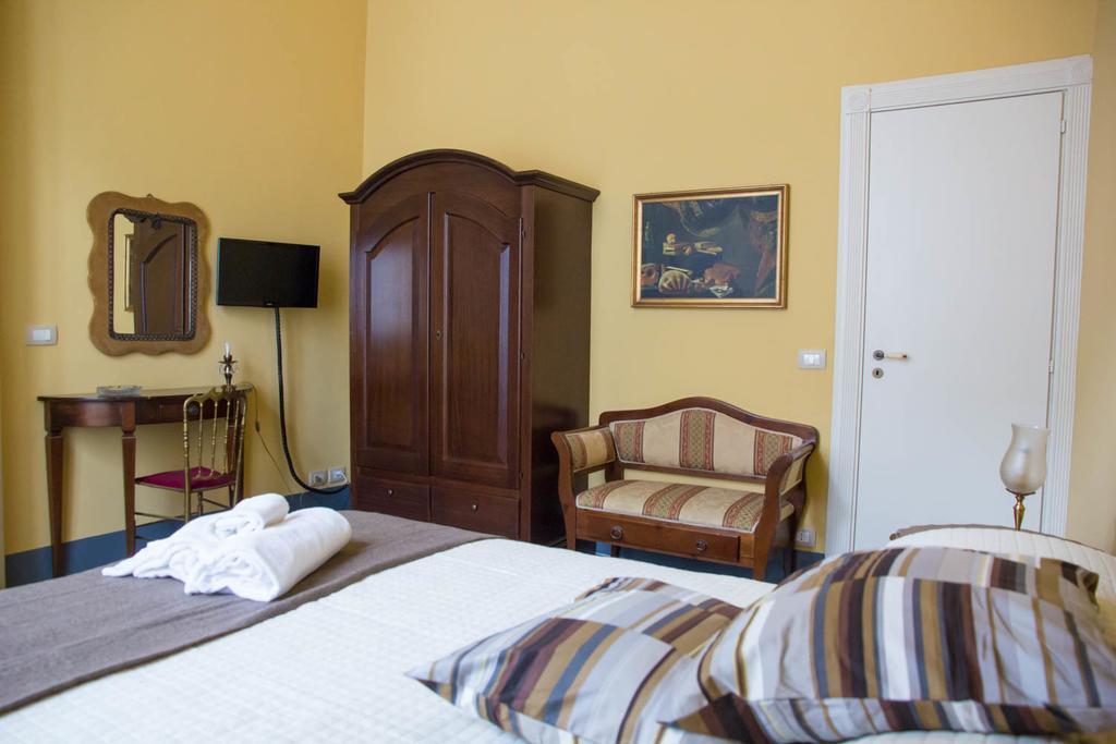 Altevolte Rooms Aeroporto di Catania Fontana Rossa Camera foto