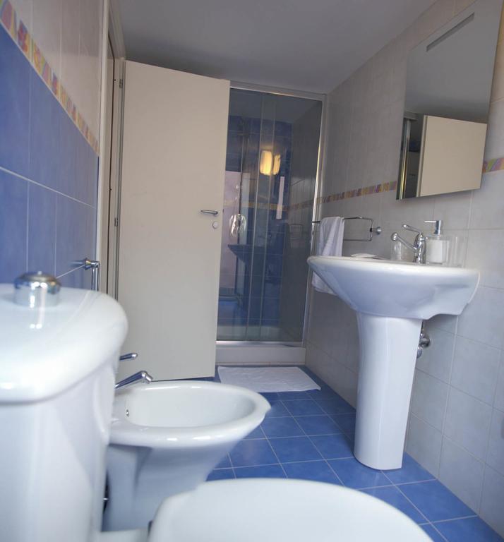 Altevolte Rooms Aeroporto di Catania Fontana Rossa Camera foto